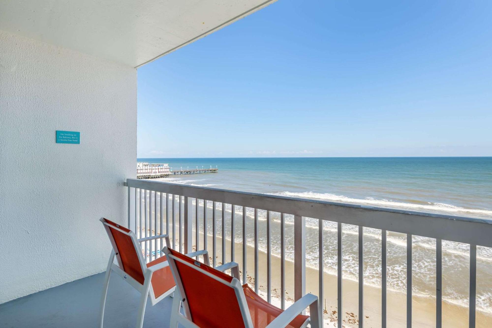 Comfort Inn & Suites Daytona Beach Oceanfront Εξωτερικό φωτογραφία